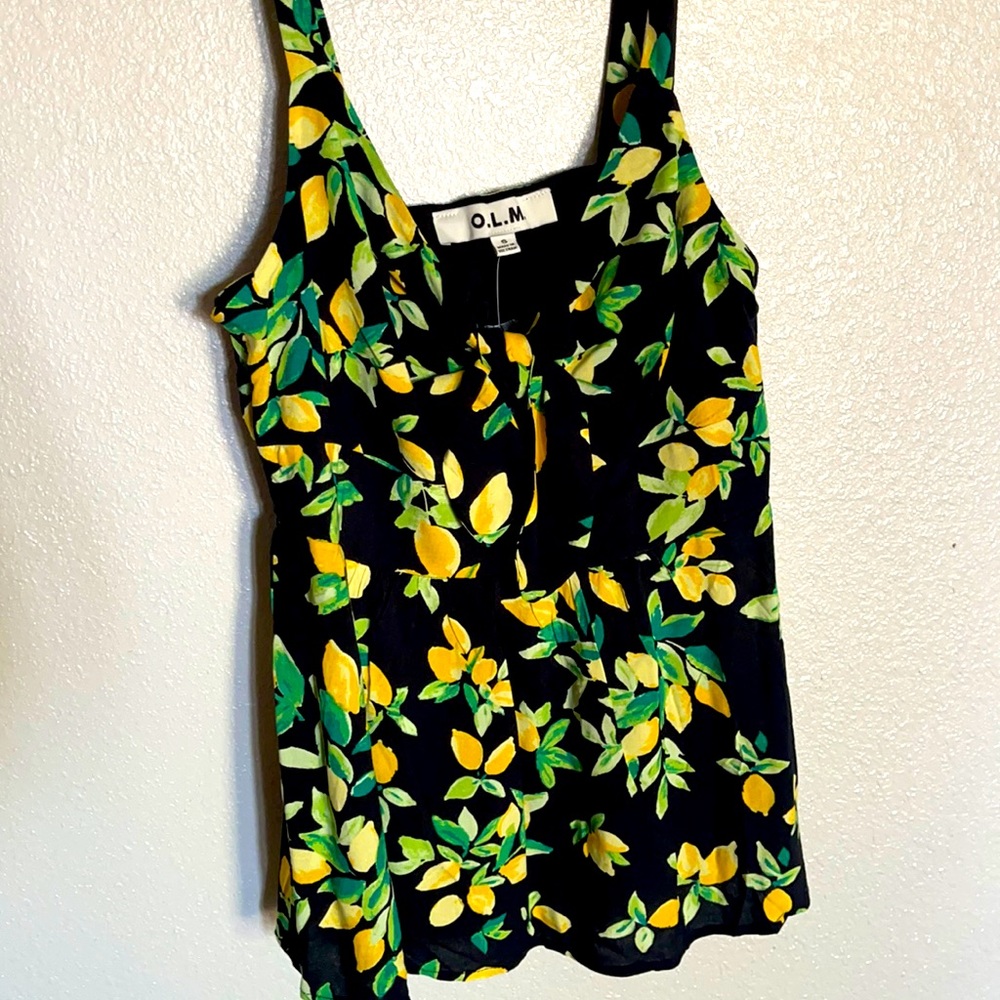 Lemon summer top! So so cute on! New with tags!